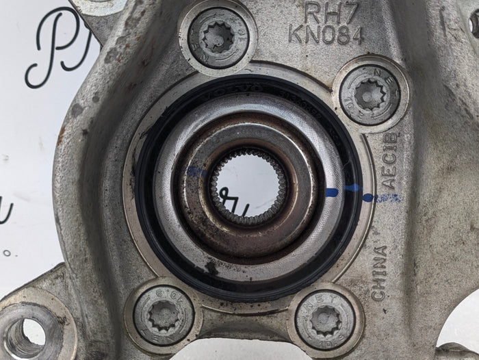 2021 Volvo V60 T6 R-Design Right/Passenger Side Front Spindle/Knuckle/Hub 31476316