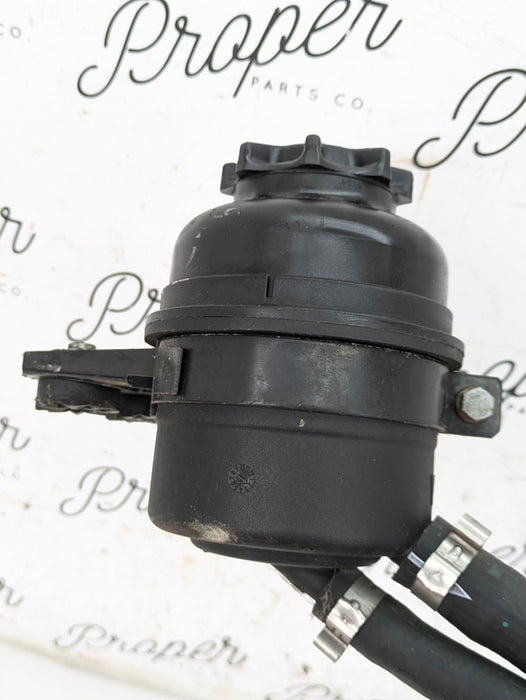 BMW E92 E93 E90 335xi 335i N54 N55 Power Steering Reservoir & Lines 6851218
