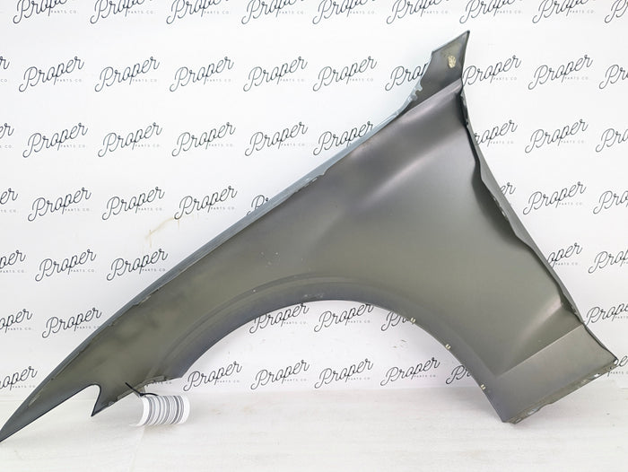 2021 Volvo V60 T6 R-Design Front Right/Passenger Side Fender Osmium Gray Metallic (714)