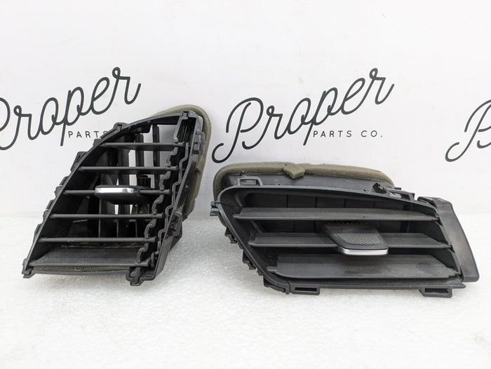 Chevrolet C7 Corvette Stingray Left/Driver Side Dashboard HVAC Air Vent Pair 23302471/23302481