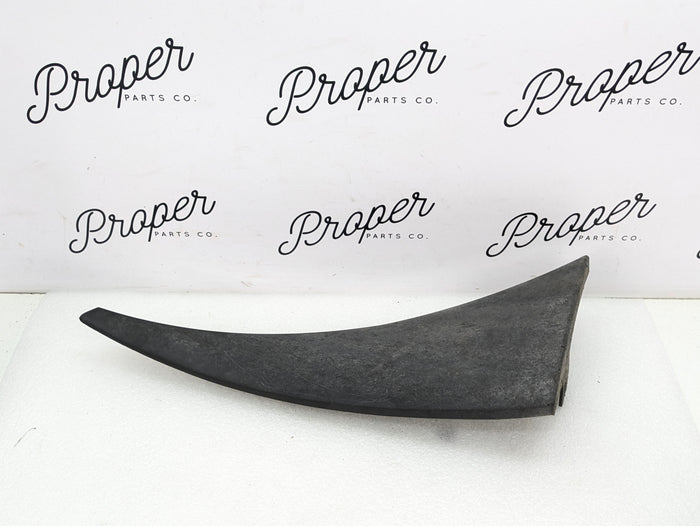 Chevrolet C7 Corvette Stingray Front Right/Passenger Side Splash Shield Wheel Arch Molding Trim 23109512
