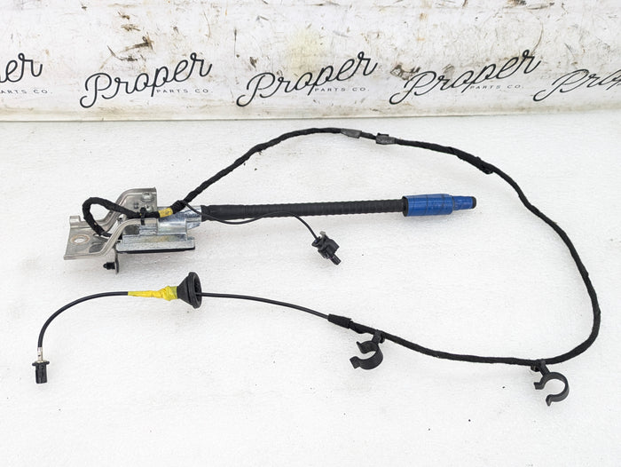 Chevrolet C7 Corvette Stingray Z51 Left/Driver Side Radio Antenna Module Amplifier 23169961