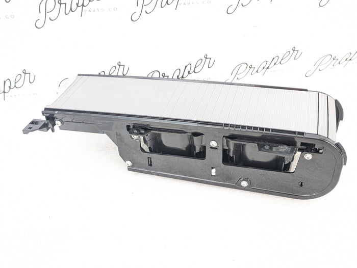 2021 Volvo V60 T6 R-Design Center Console Cup Holder W/Silver Roller Cover 32260733/32289726