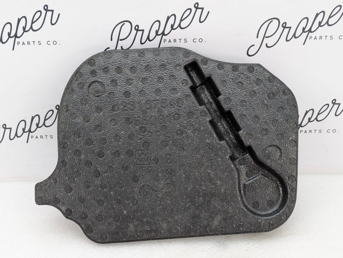 Chevrolet C7 Corvette Stingray Tow Hook Storage Foam Passenger Side Floor Carpet Support 23167549