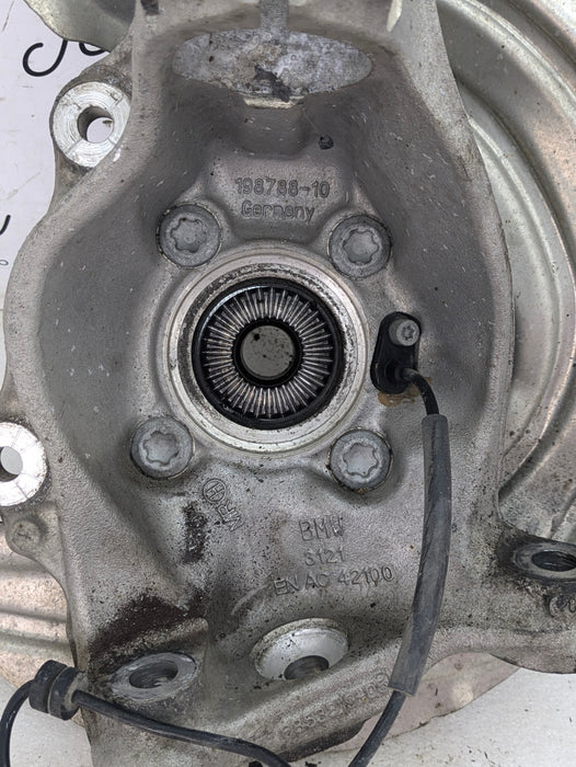 BMW F22 F23 228xi M235xi M240xi 230xi AWD Left/Driver Side Front Knuckle 6853819