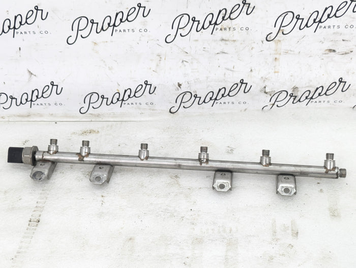 BMW E82 E88 135i N54 Fuel Rail & Sensor 7575480/7537319