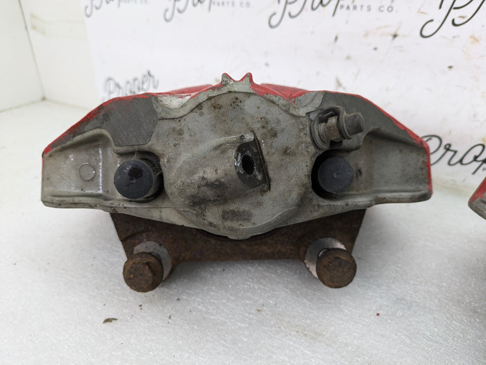 BMW E92 E93 E90 335xi 335i Front Brake Calipers 34116773201/34116773202