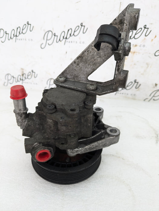 BMW E90 E91 E92 E93 325xi 330xi 328xi 323i E82 E88 128i N52 Power Steering Pump & Bracket 7539015