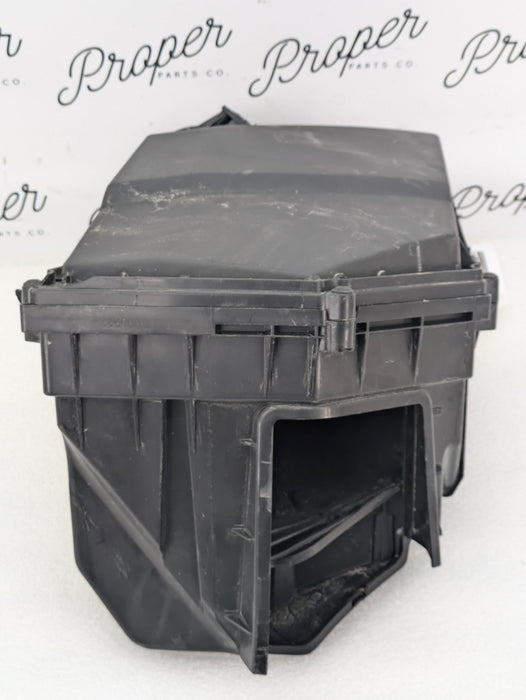 2021 Volvo V60 T6 R-Design Engine Air Intake Filter Box Housing 31474862 *DAMAGED*