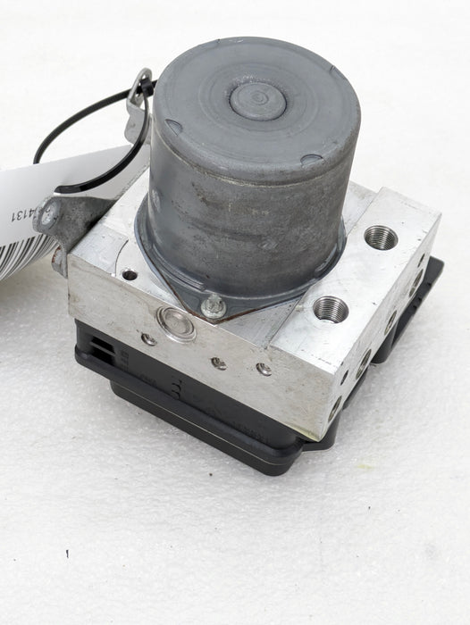 BMW E90 E91 E92 E93 335i 335xi 328xi AWD Anti-Lock Brake ABS Pump DSC Hydraulic Module 34516795394