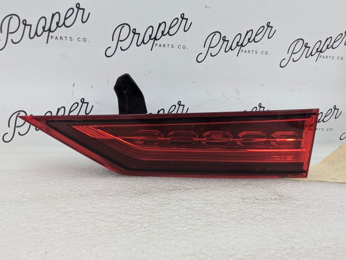 2021 Volvo V60 T6 R-Design Rear Right/Passenger Side Inner Hatch Tail Light 31468187 *DAMAGED*