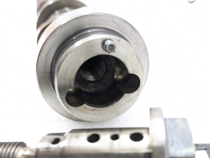Chevrolet C7 Corvette Stingray Z51 LT1 Engine Camshaft Cam Shaft 3921512
