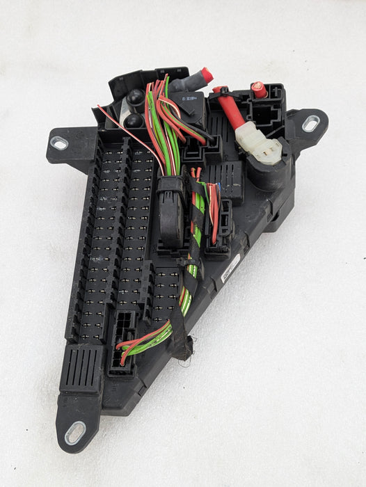 BMW E60 E61 E63 E64 5 Series Trunk Power Distribution Fuse Box 6906618/6906619