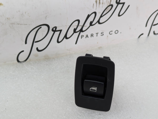 BMW E92 E93 E90 E91 M3 335is 335xi 335i 328i 328xi Right/Passenger Side Window Switch 6945874