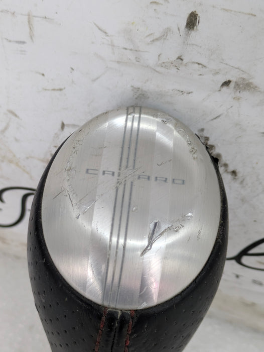 2018 Chevrolet 6th Gen Camaro 2SS Automatic Transmission Shift Knob Gear Lever *DAMAGED*