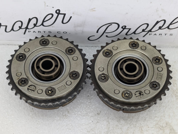 BMW E9X 335i 335xi 335is E82 E88 135i E60 535i 535xi N54 Engine Inlet Outlet Camshaft Gears 7540348/7540347