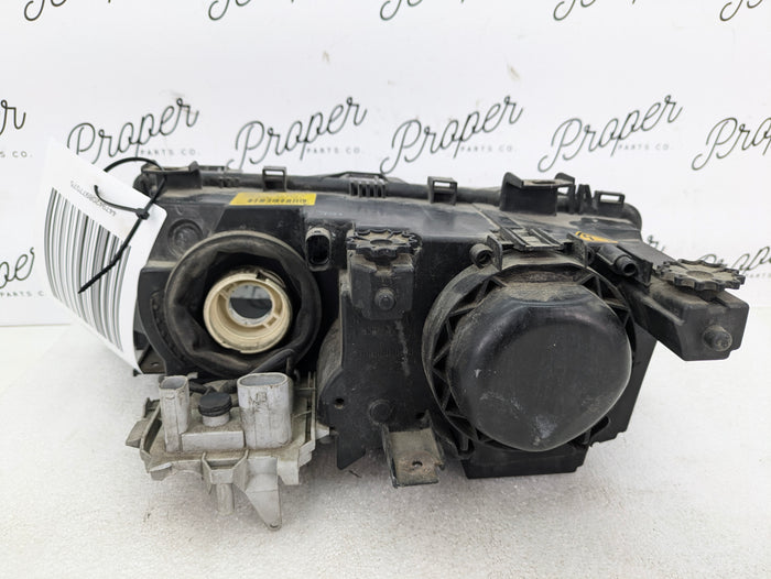 BMW E46 330i 325i Sedan Wagon LCI Front Right Bi-Xenon Headlight 6910978 *For Parts*