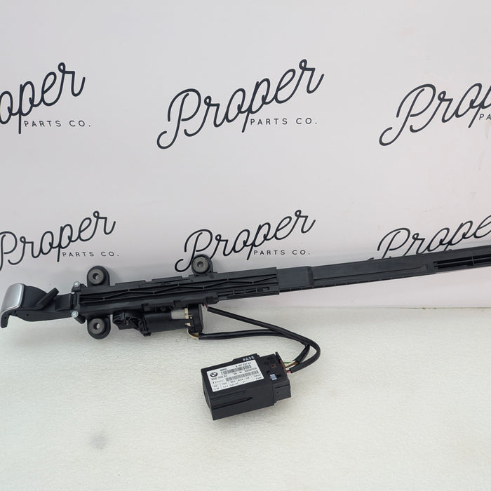 BMW E92 M3 Right/Passenger Side Front Seatbelt Handover & Control Module 9164380/9167237