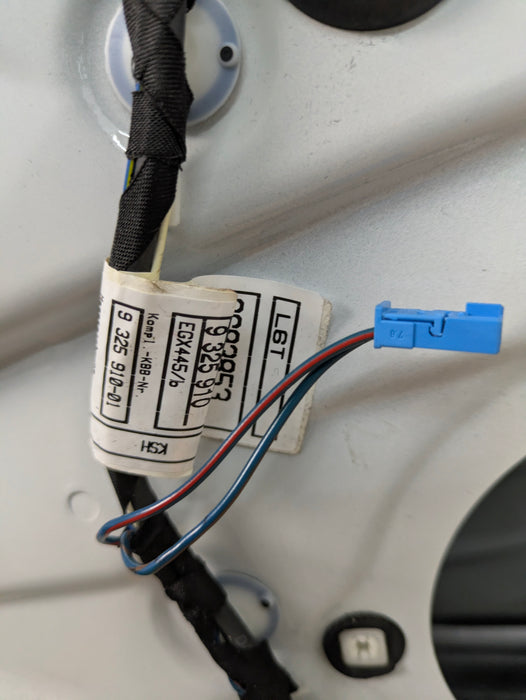 BMW F36 435xi 440xi 428xi 430xi Front Right/Passenger Side Door Alpine White (300) *NOTE*