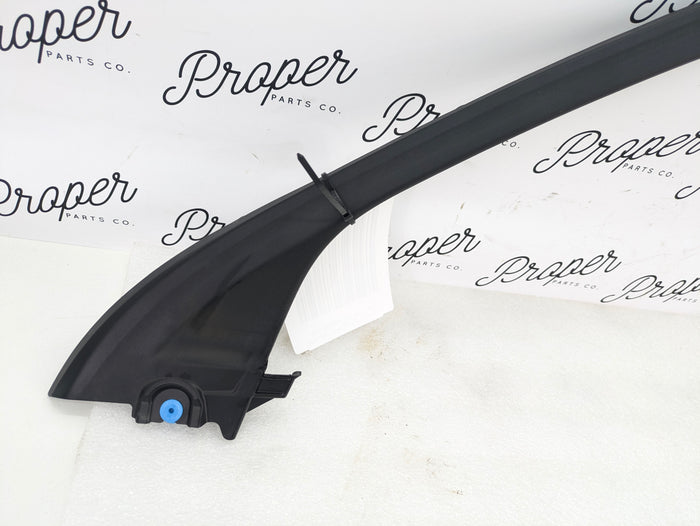 2021 Volvo V60 T6 R-Design Right/Passenger Side Front Door Interior Window Molding Trim 30747466