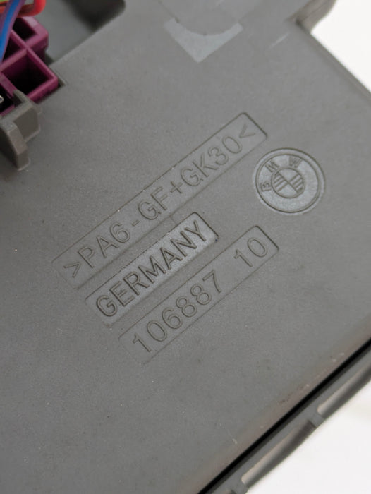 BMW E90 E91 E92 E93 335xi 330xi 328xi 325xi 323i Front Power Distribution Fuse Box 9119444