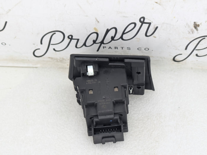 BMW E90 E91 E92 E93 335xi 330xi 328xi 325xi 323i 3 Series Key Fob Reader Ignition Module 6954719