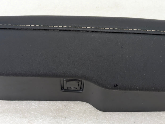 2021 Volvo V60 T6 R-Design Right/Passenger Side Front Door Arm Rest Handle