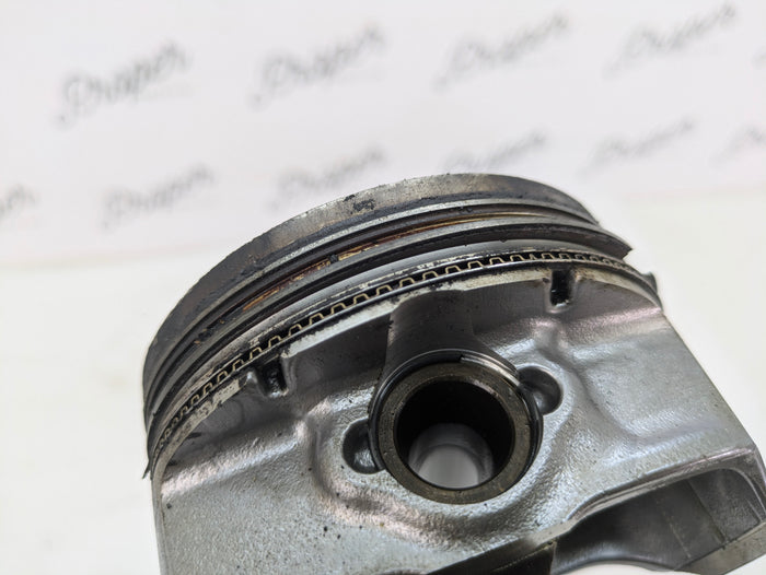 Chevrolet C7 Corvette Stingray Z51 LT1 Gen V Engine Right Side Piston & Connecting Rod #3 12654243 *NOTE*