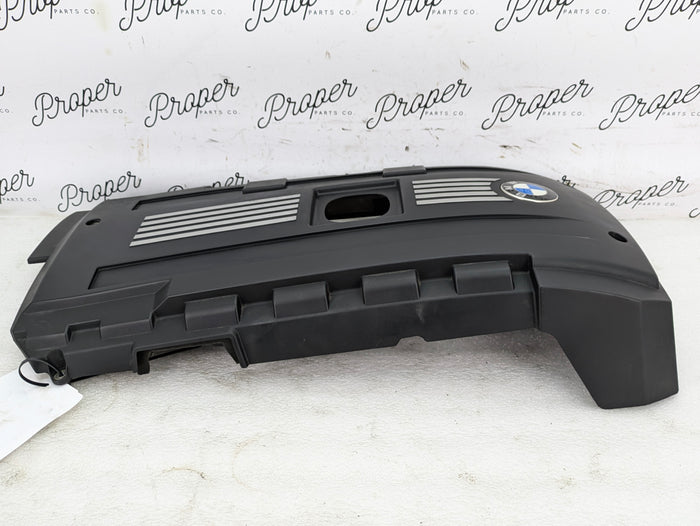 BMW E82 E88 E90 E92 E93 335is 335xi 335i N54 Engine Coil Pack Cylinder Head Cover Trim 11127575036 *Damaged*