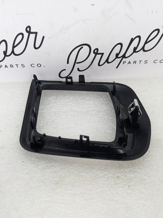 2021 Volvo V60 T6 R-Design Right/Passenger Side Dashboard Vent Trim Cover Black 31477880