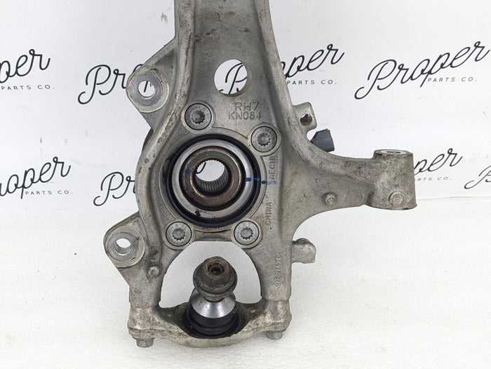 2021 Volvo V60 T6 R-Design Right/Passenger Side Front Spindle/Knuckle/Hub 31476316