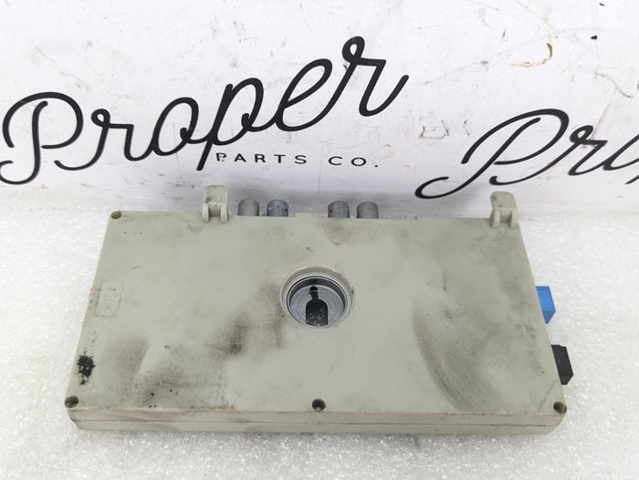 BMW E93 335is 335i 328i Convertible Antenna Amplifier Diversity Module 9187798