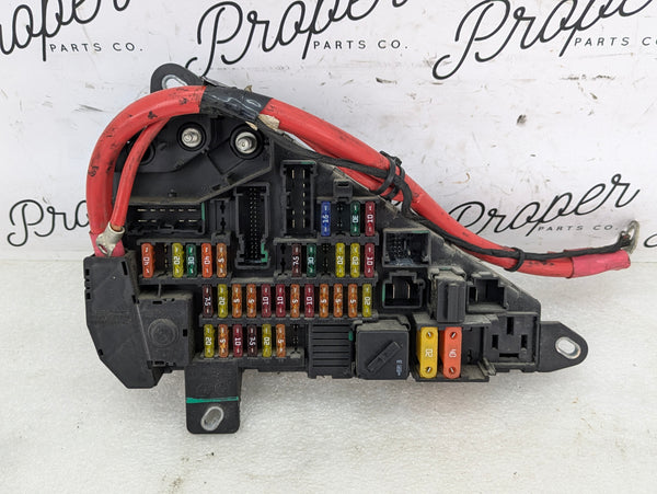 BMW E60 E61 550xi 545xi 535xi 530xi Rear Trunk Power Distribution Fuse Box 6906603