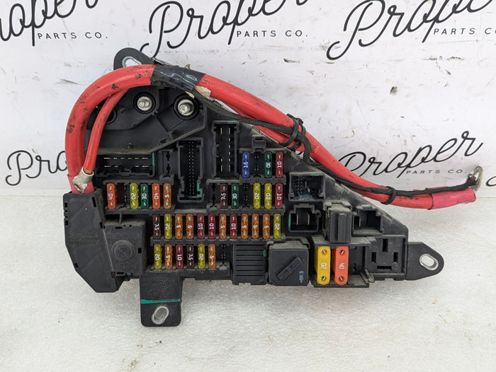 BMW E60 E61 550xi 545xi 535xi 530xi Rear Trunk Power Distribution Fuse Box 6906603