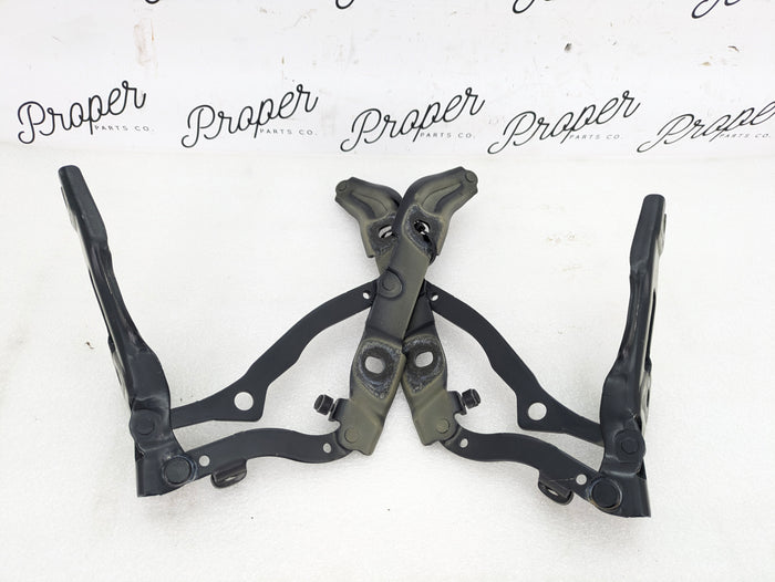 BMW E90 E92 335xi 328xi Trunk Lid Support Bracket Hinges Set Schwarz Black 7060627/7060628