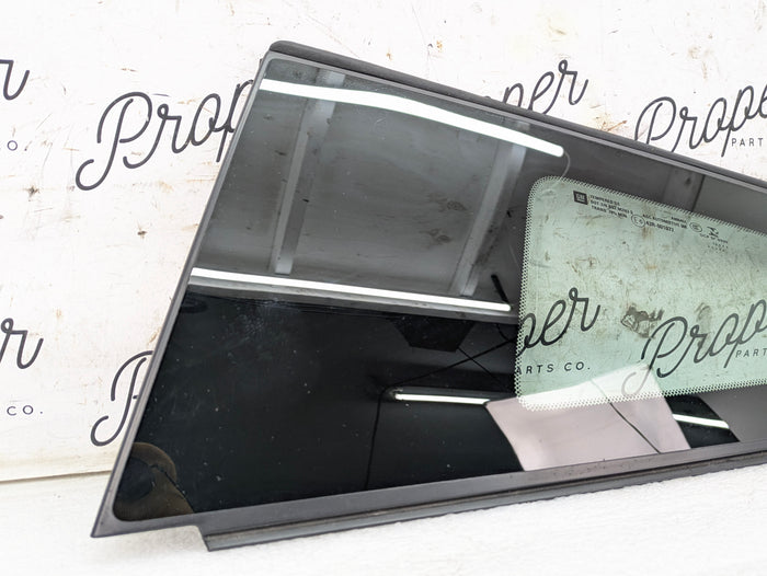 Chevrolet C7 Corvette Stingray Z51 Rear Left/Driver Side Quarter Window Glass 84250100