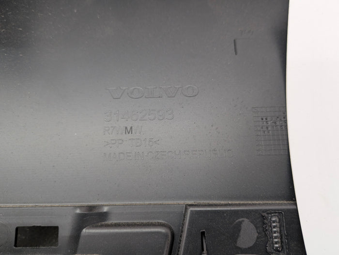 2021 Volvo V60 T6 R-Design Hatch Tailgate Liftgate Trim Cover 31462593