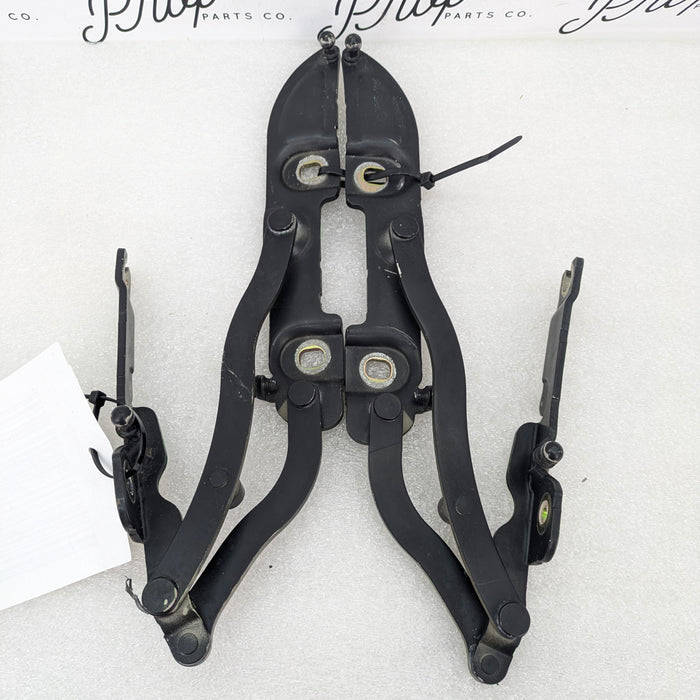 BMW E46 M3 330ci 325ci 323ci Convertible Rear Trunk Lid Hinge Support 8222715/8222716 * DAMAGED*