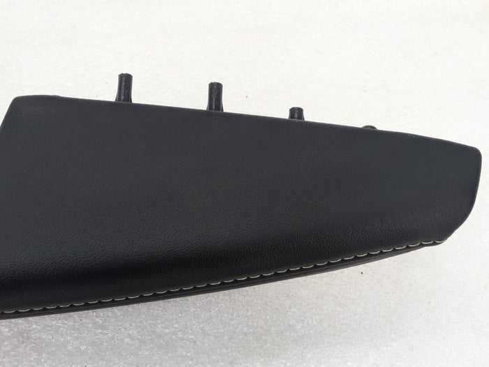 2021 Volvo V60 T6 R-Design Right/Passenger Side Front Door Arm Rest Handle