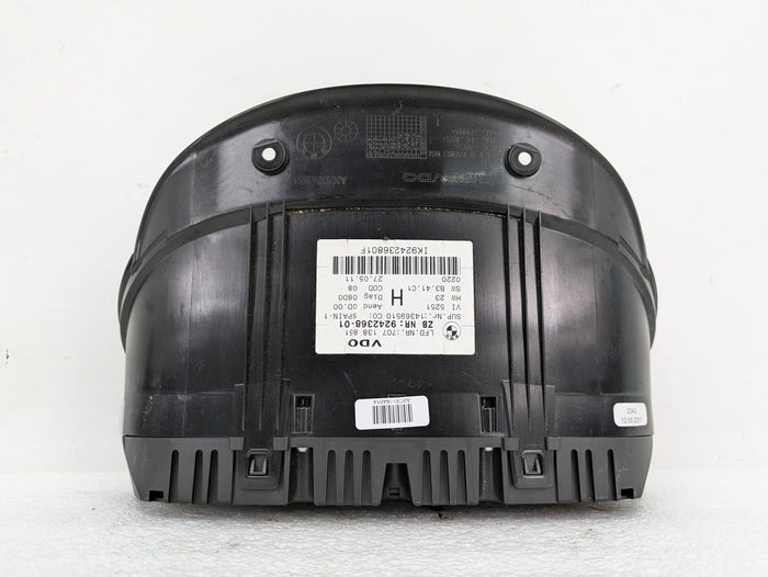 BMW E90 E92 E93 335xi 335i Instrument Gauge Cluster Speedometer KPH 9242368