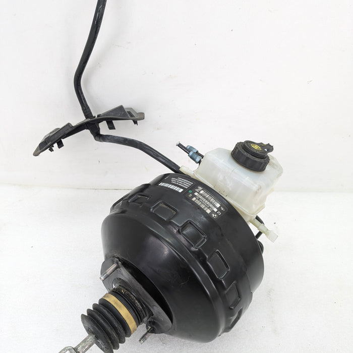BMW E90 E91 E92 E93 335i 335xi 328xi Brake Booster & Master Cylinder 6785648