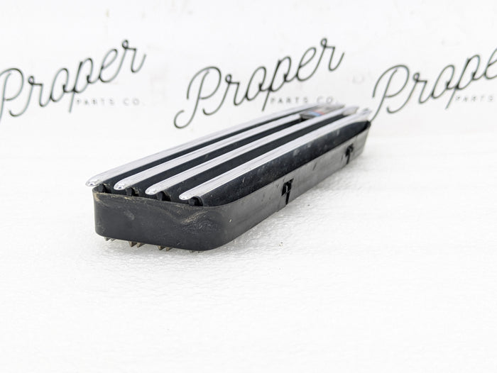 BMW E46 M3 Coupe/Convertible Passenger Right Wing Fender Grille Vent Badge 2694608