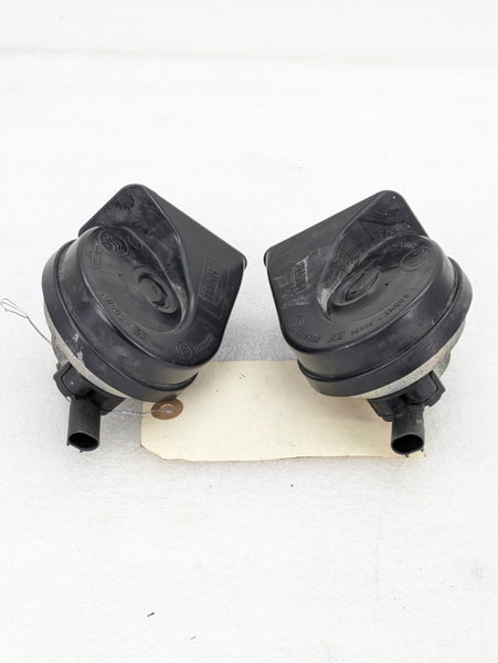 BMW E90 E91 E92 E93 3 Series Horn Low & High Pitch Tone Pair 61337159420