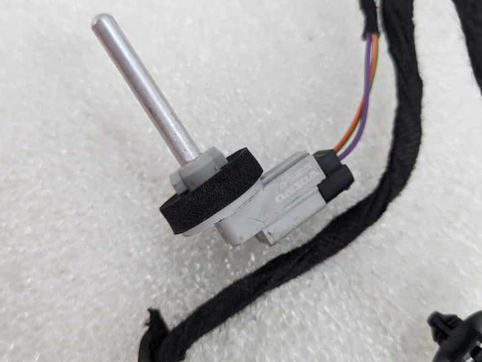 2021 Volvo V60 T6 R-Design Center Console Wiring Harness *DAMAGED*