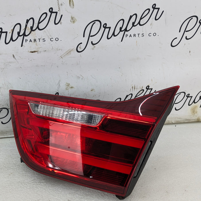 BMW F36 F32 F33 435xi 428i 440i 428i Pre-LCI Right/Passenger Side Inner Tail Light 7296102