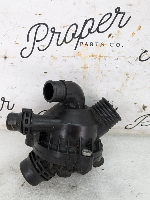 BMW E92 E90 E91 E93 335xi 335i N55 Thermostat & Housing 7601158