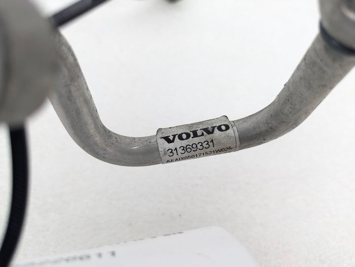2021 Volvo V60 T6 R-Design AC/Air Conditioning Refrigerant Discharge Hose Line 31369331