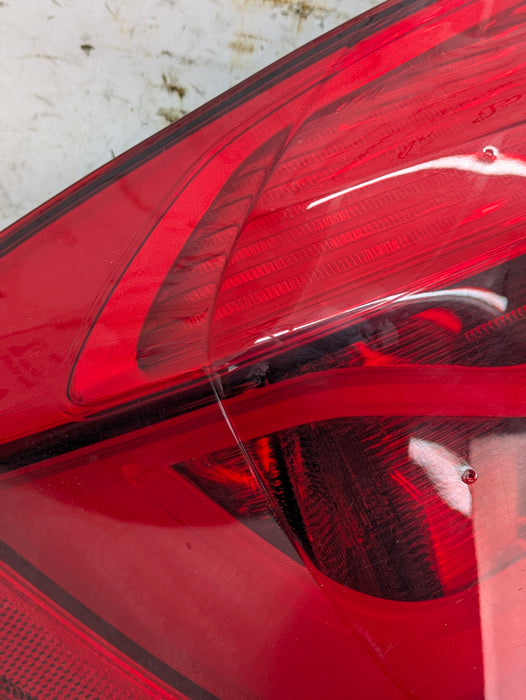BMW F30 340xi 330i 328i 328d 320i LCI Left/Driver Side Rear Outer LED Tail Light 7369115