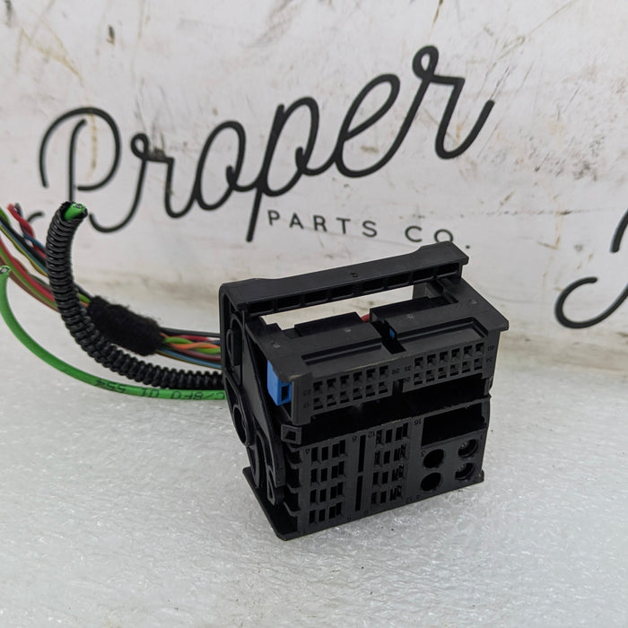 BMW E92 E93 E90 E91 3 Series Headunit/Radio/CD Player Connector Plug Pigtail 9192478