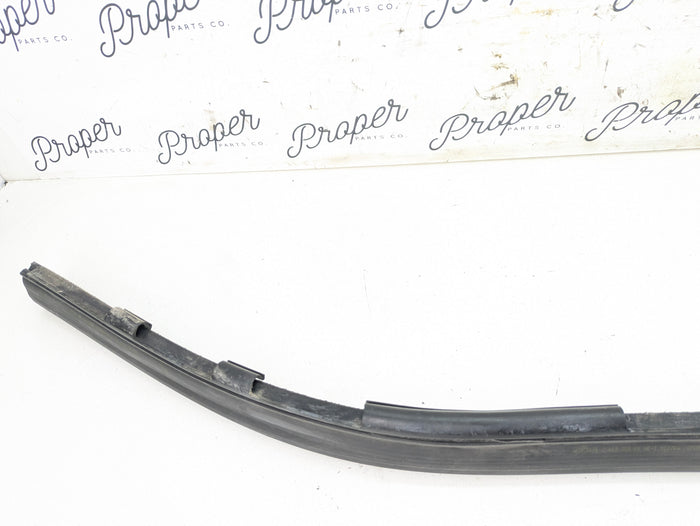 BMW G22 G23 G20 G26 430ix 330ix 330ex Rearward Engine Bay Hood Rubber Weather Seal Gasket 7419380